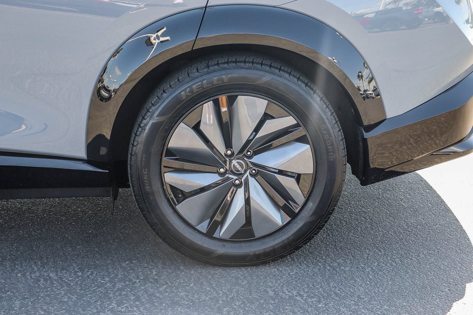 Used 2024 Nissan Ariya FWD image 8