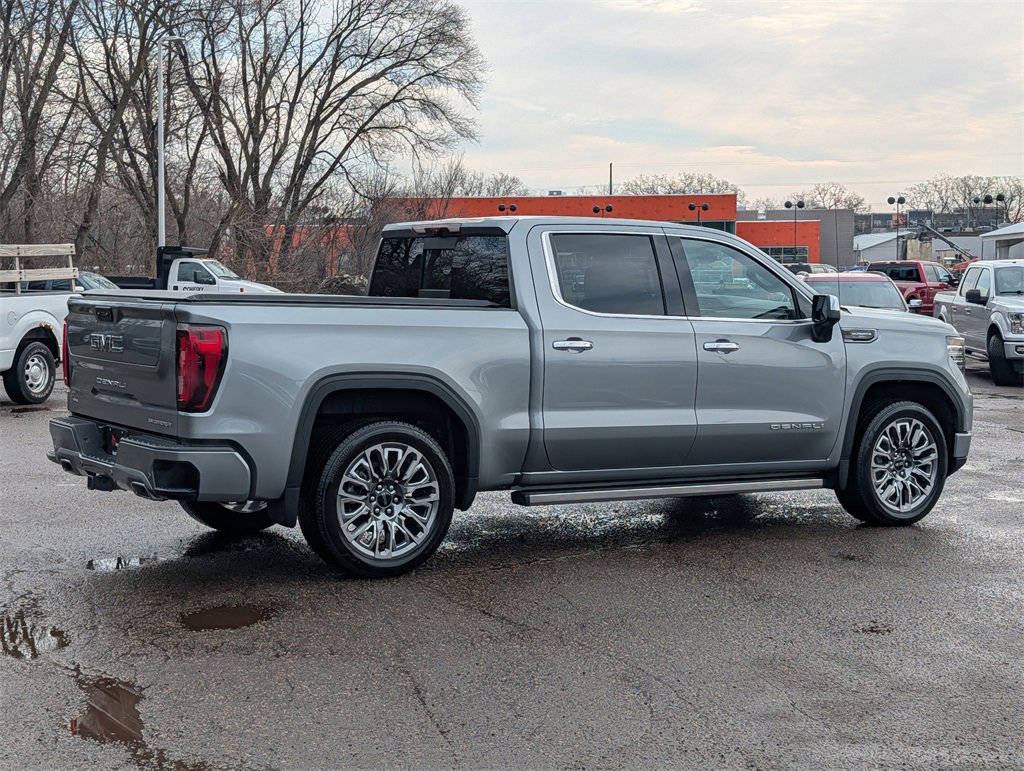 Used 2025 GMC Sierra 1500 Denali Ultimate image 3