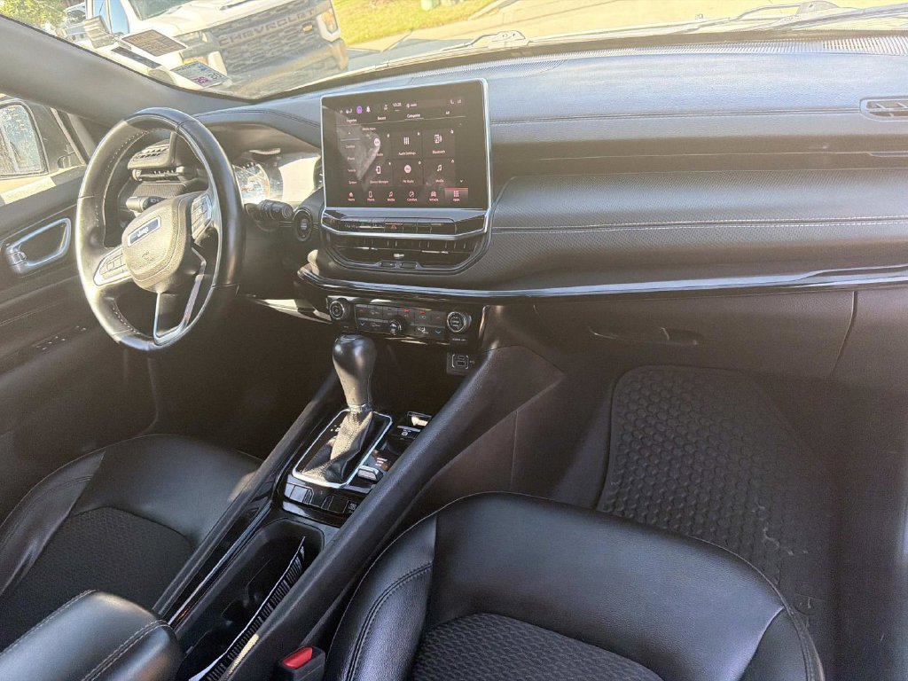 Used 2022 Jeep Compass Latitude w/ Convenience Group AWD/4WD image 13