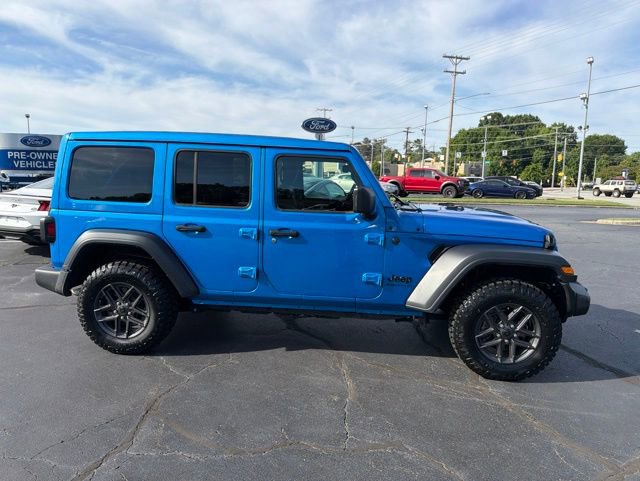Used 2024 Jeep Wrangler Unlimited Sport AWD/4WD image 8