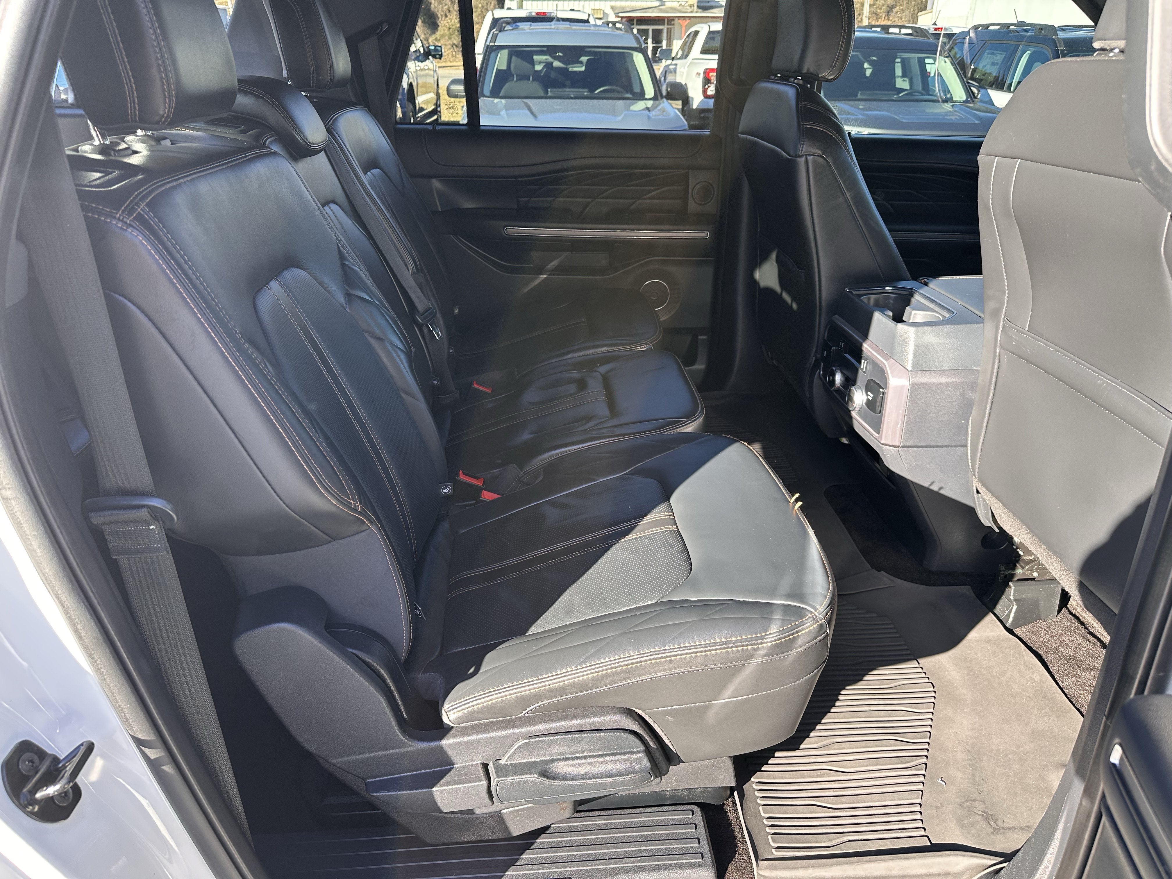 Certified 2022 Ford Expedition Max Platinum AWD/4WD image 16
