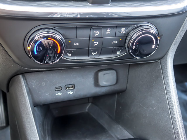 Used 2024 Buick Encore GX Preferred w/ Comfort Package FWD image 18