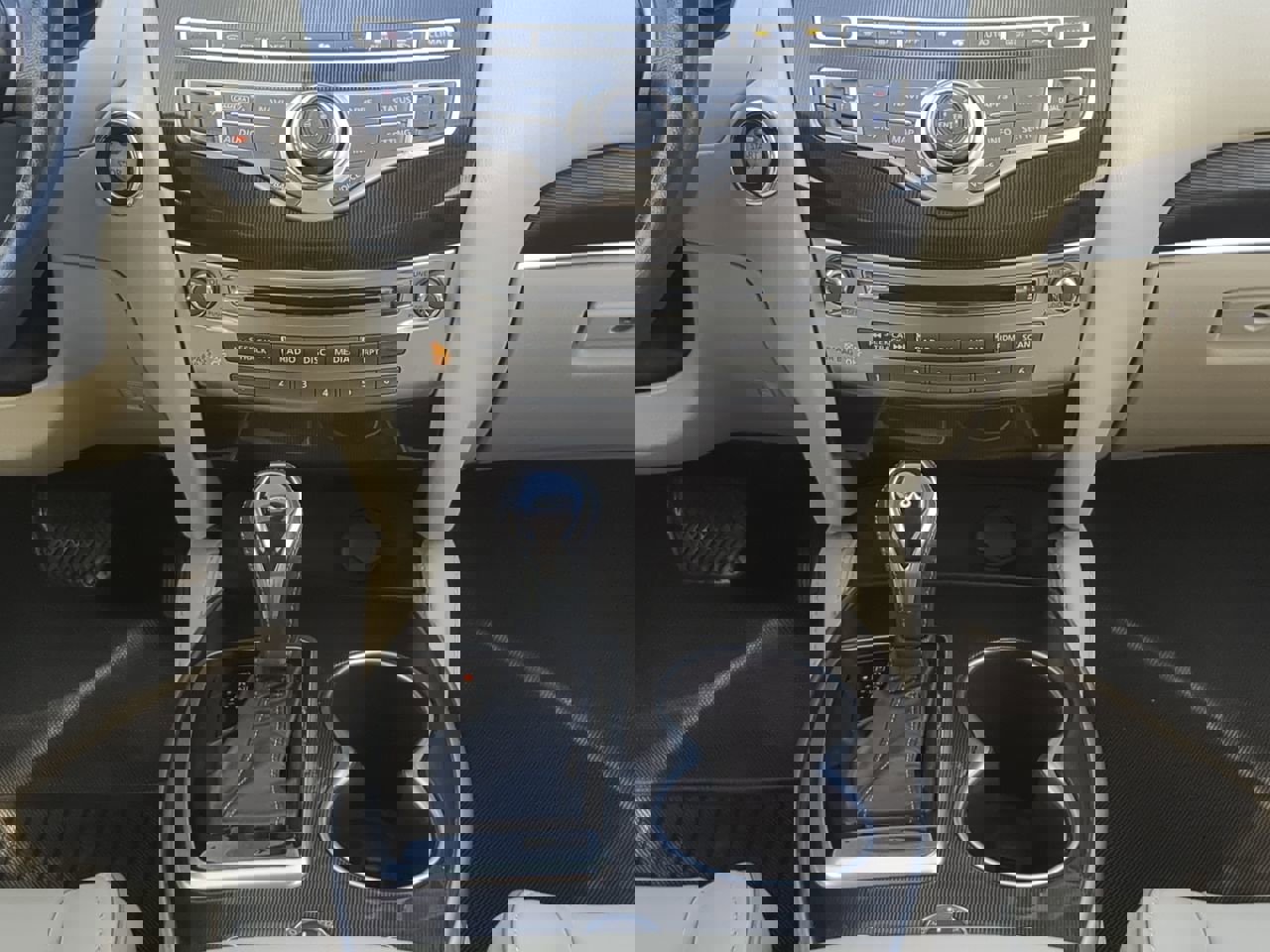 Used 2018 INFINITI QX60 FWD w/ Premium Plus Package image 17