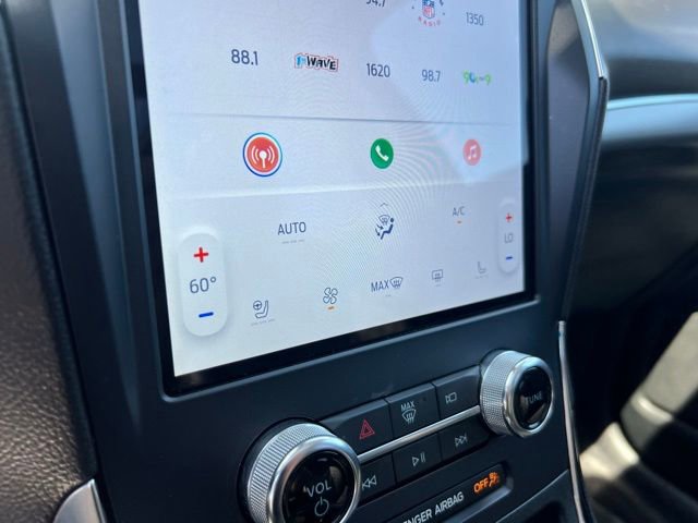 Certified 2024 Ford Edge Titanium AWD/4WD image 10