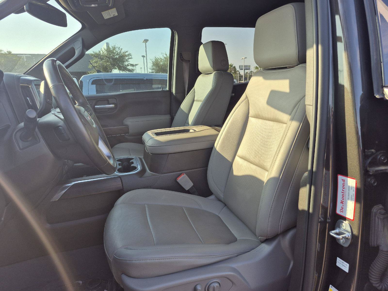 Used 2021 GMC Sierra 1500 SLT RWD image 2