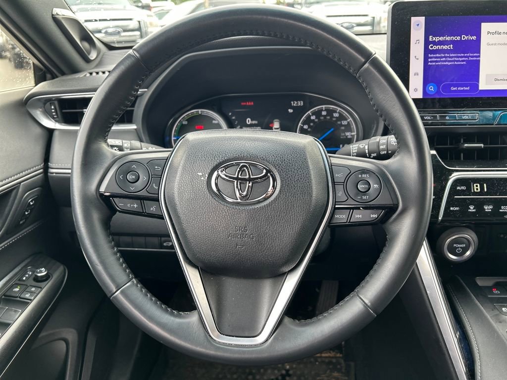 Used 2023 Toyota Venza XLE image 19