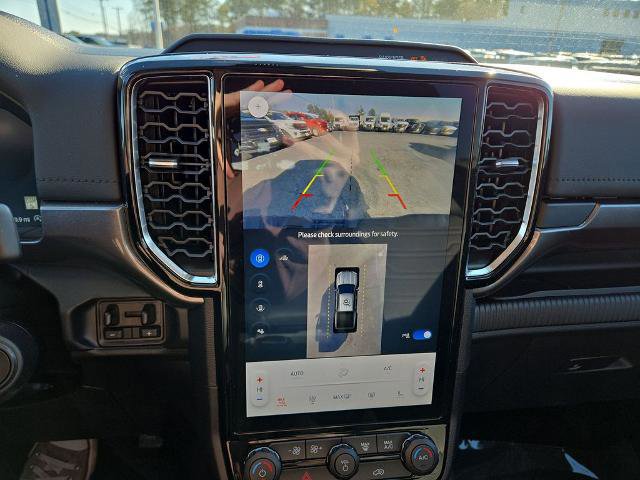 Certified 2025 Ford Ranger Lariat w/ FX4 Off-Road Package AWD/4WD image 18