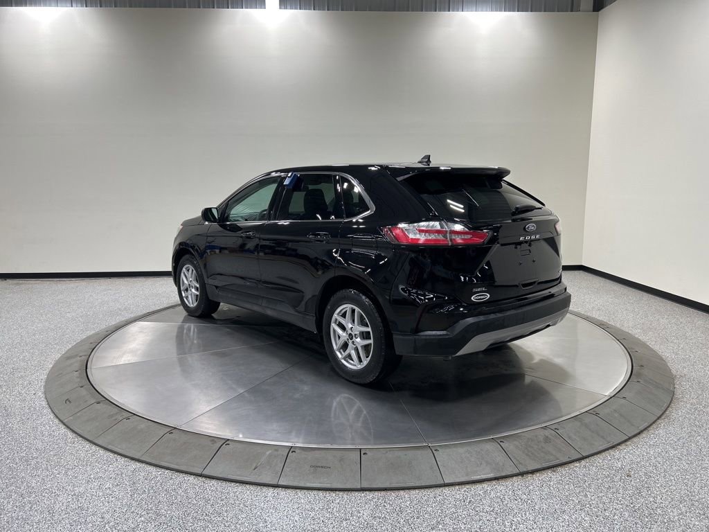Certified 2024 Ford Edge SEL w/ Convenience Package AWD/4WD image 9