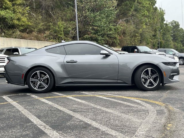 Certified 2025 Ford Mustang Coupe RWD image 2