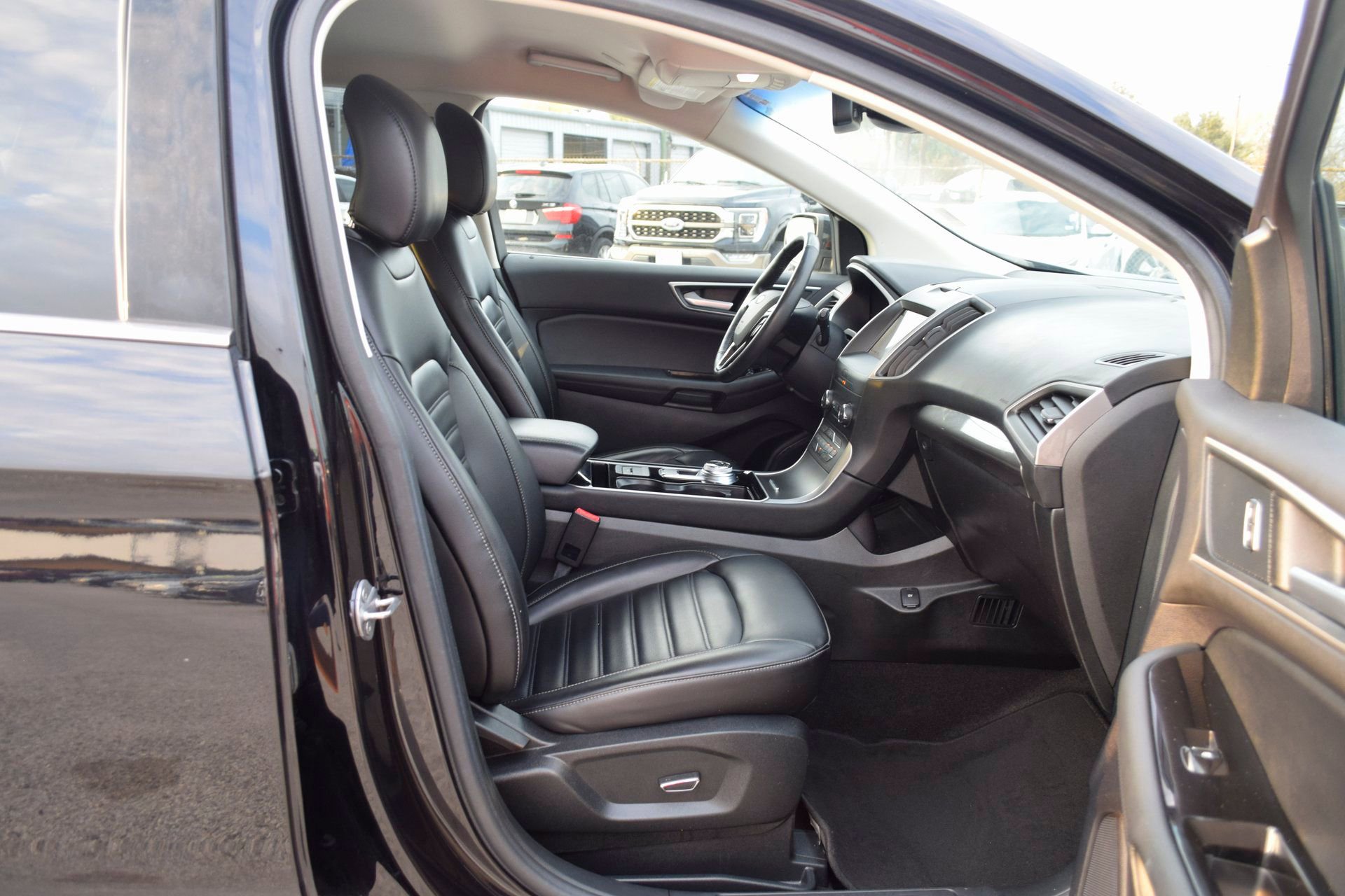 Certified 2019 Ford Edge SEL w/ Equipment Group 201A image 23