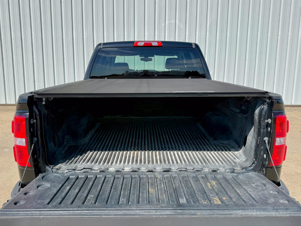 Used 2018 GMC Sierra 1500 SLE w/ Suspension Package, Off-Road AWD/4WD image 16
