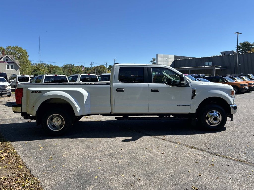 Certified 2022 Ford F350 XL w/ STX Appearance Package AWD/4WD image 8