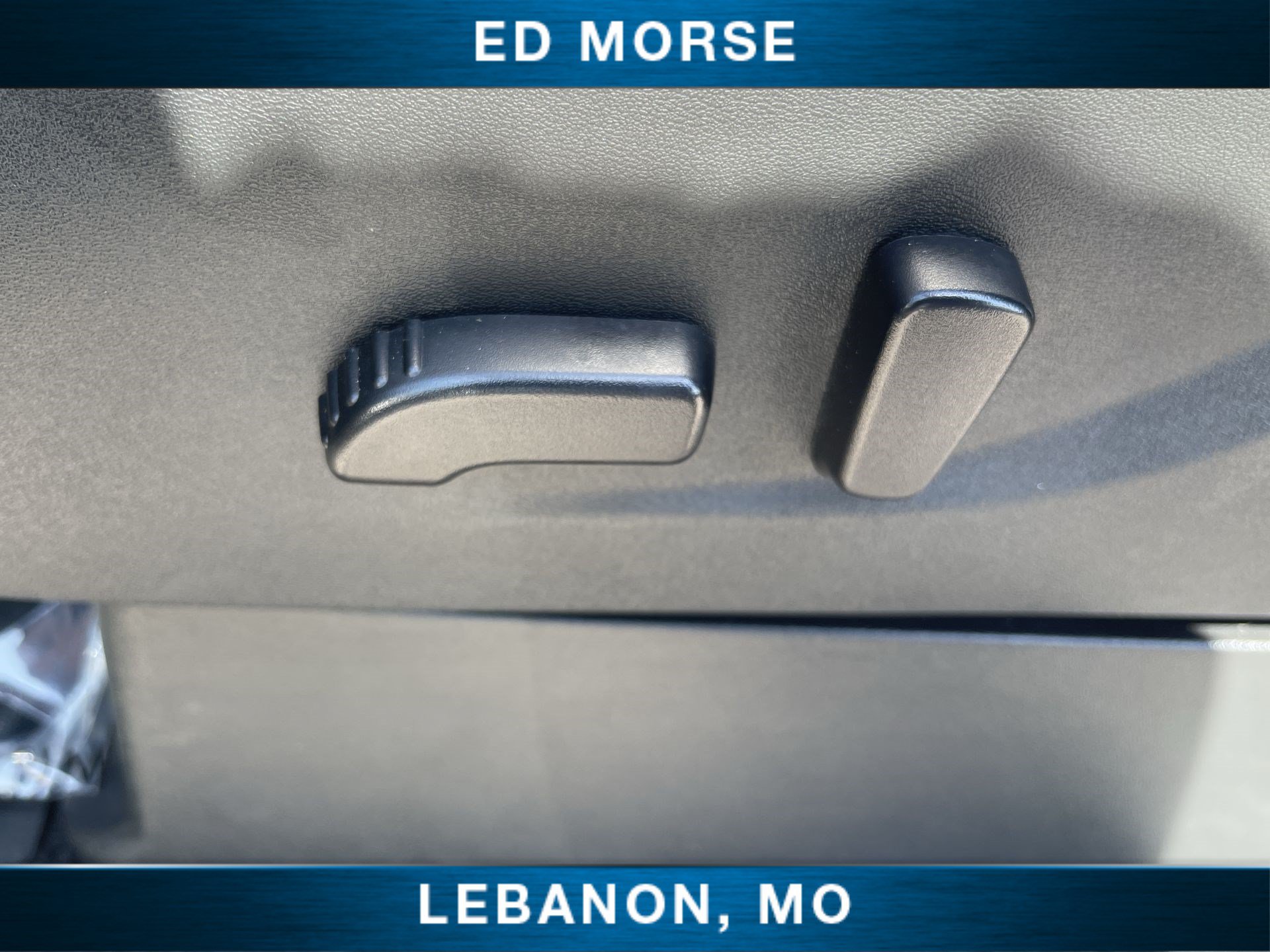Used 2023 Nissan Frontier SV AWD/4WD image 32