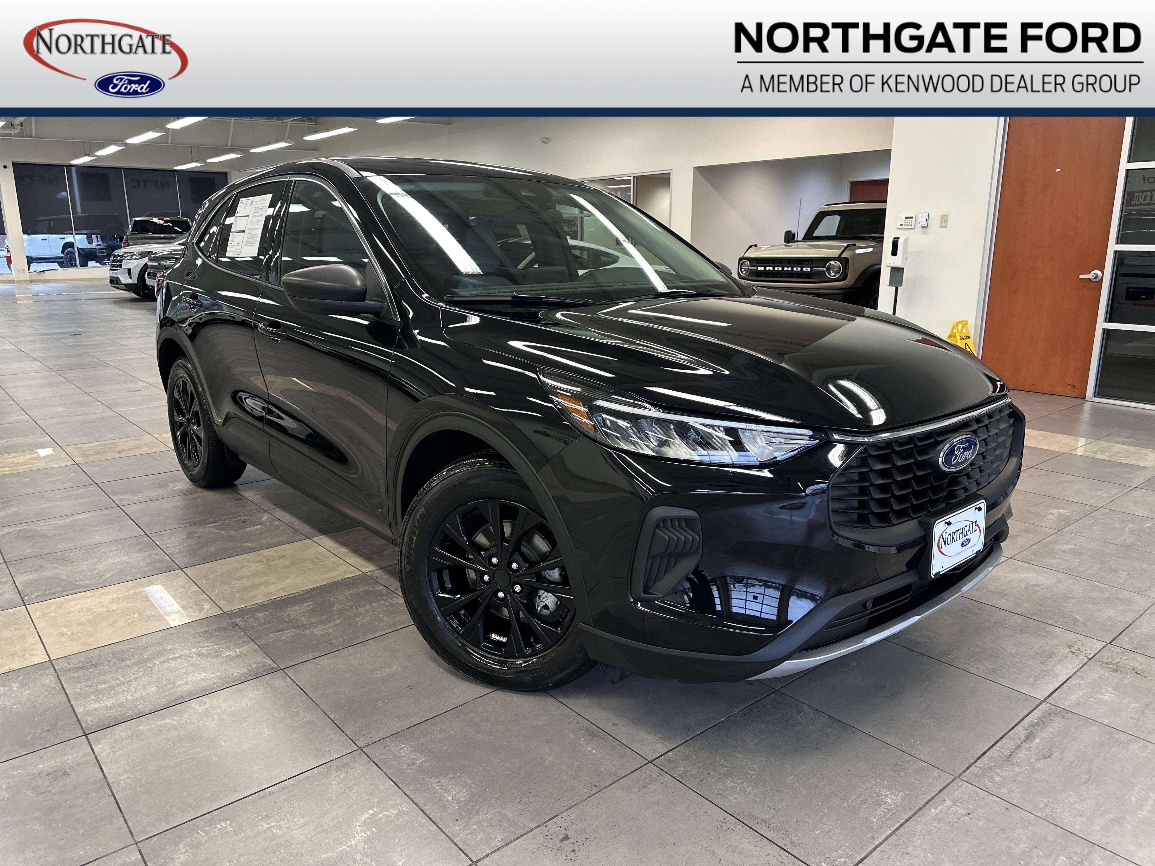 Certified 2023 Ford Escape Active w/ Cold Weather Package image 1