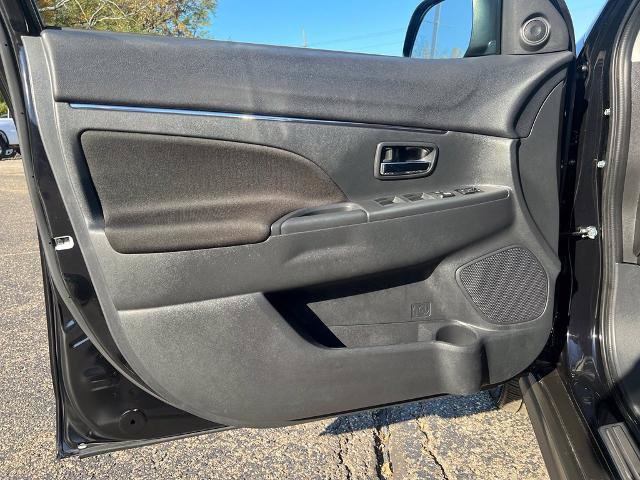 Used 2026 Mitsubishi Outlander Sport AWD image 16