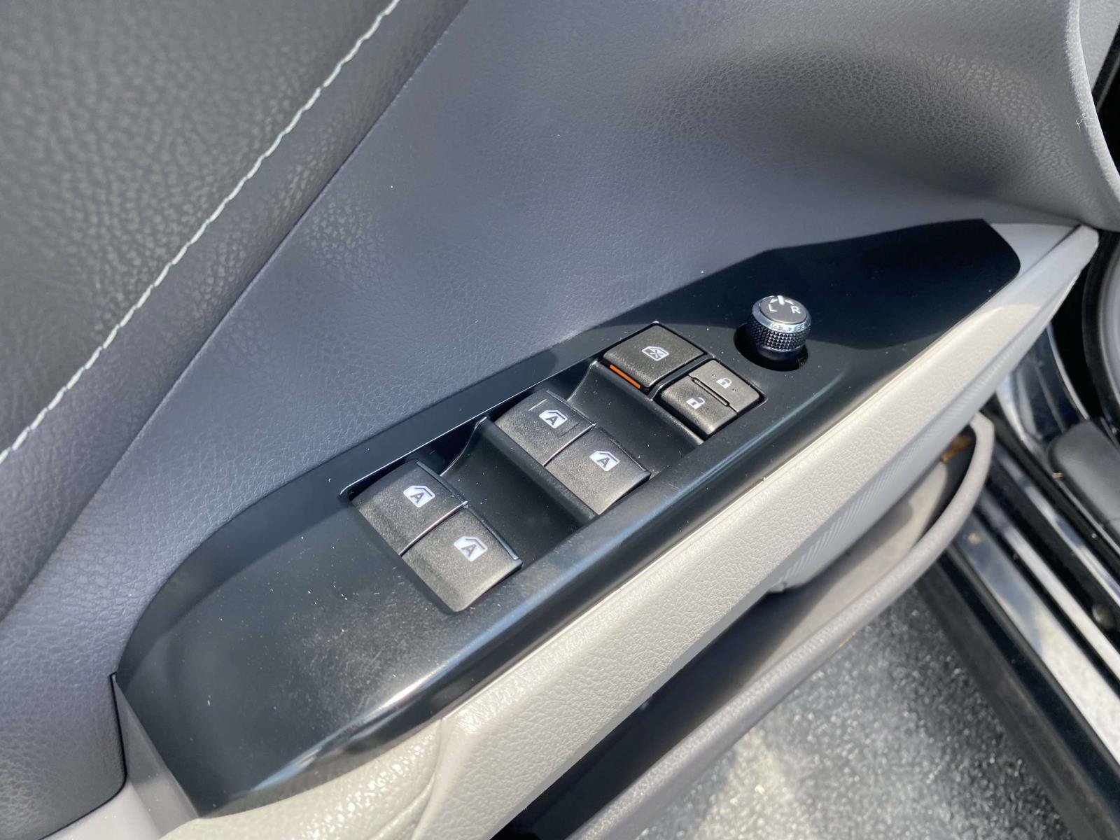 Used 2018 Toyota Camry XSE w/ Driver Assist Package FWD image 19