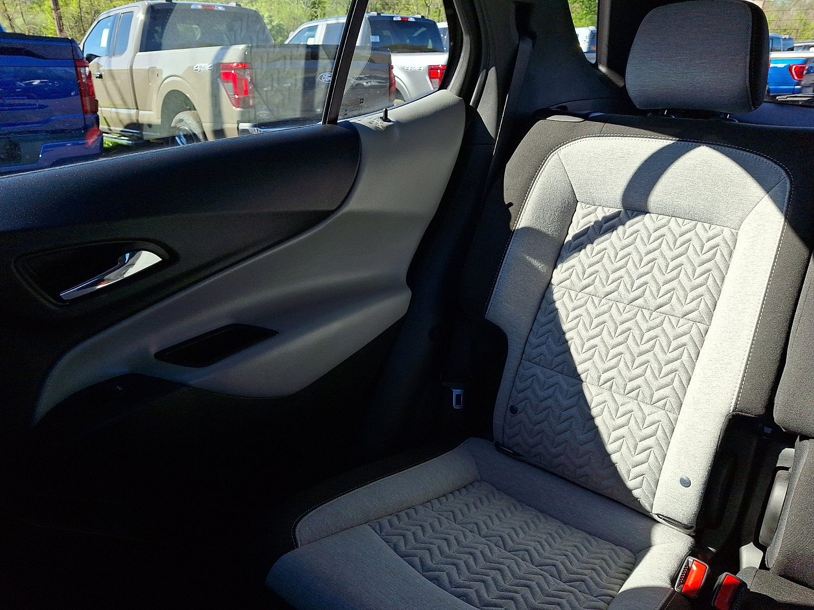 Used 2023 Chevrolet Equinox LS w/ Driver Confidence II Package image 18