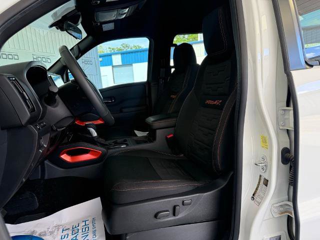 Used 2025 Nissan Frontier PRO-4X w/ Pro Convenience Package AWD/4WD image 6