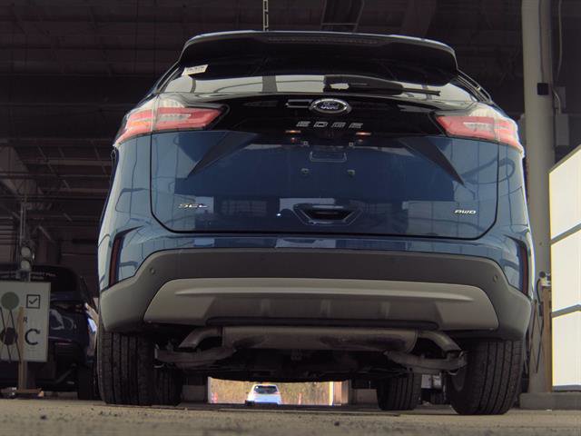 Certified 2024 Ford Edge SEL w/ Convenience Package AWD/4WD image 7