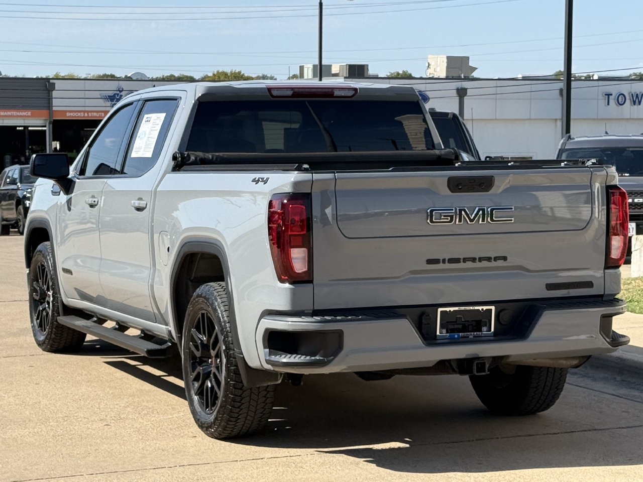 Used 2024 GMC Sierra 1500 Elevation AWD/4WD image 5