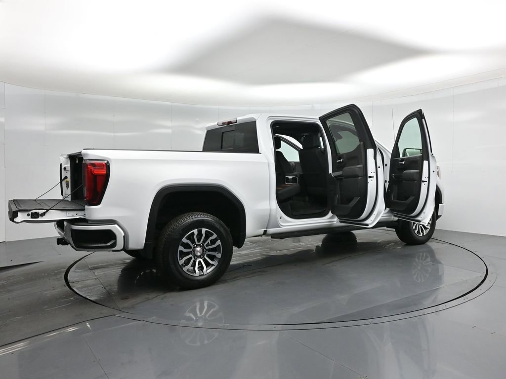 Used 2022 GMC Sierra 1500 AT4 w/ AT4 Premium Package image 6