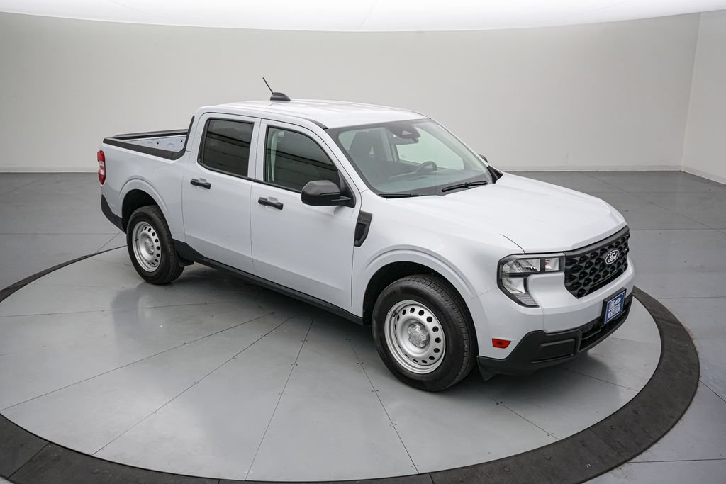 Certified 2025 Ford Maverick XL FWD image 2