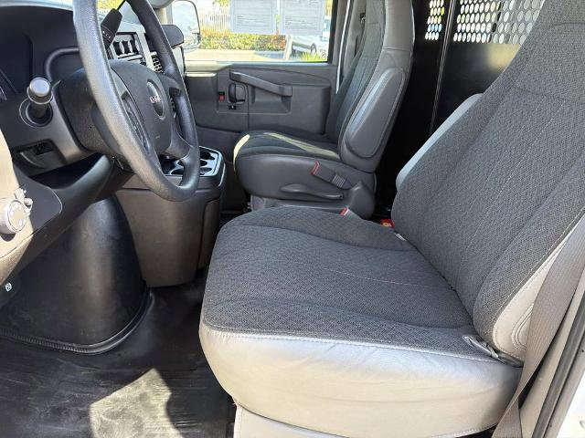 Used 2024 GMC Savana 2500 w/ Driver Convenience Package RWD image 17