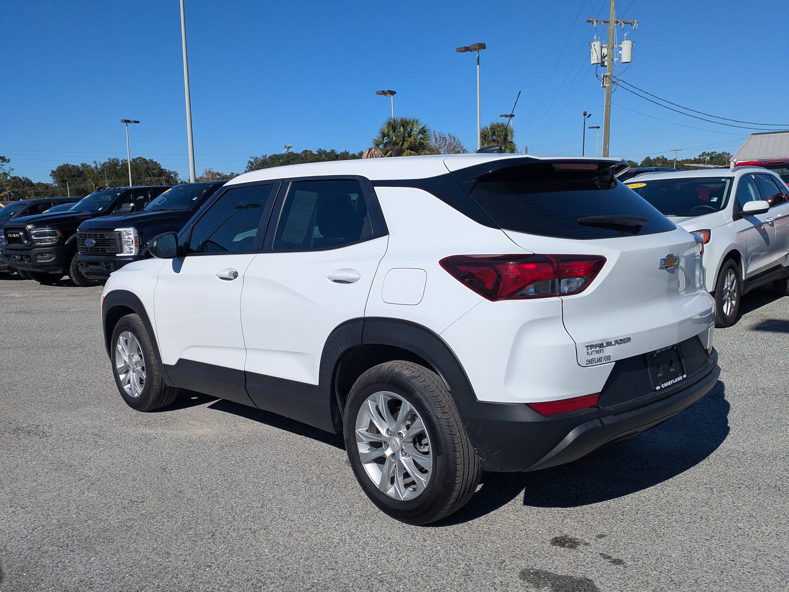 Used 2023 Chevrolet TrailBlazer LS image 3