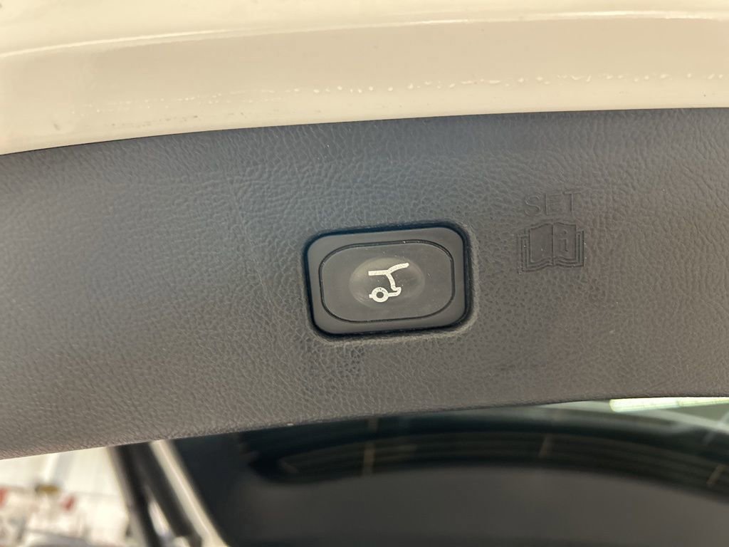 Certified 2023 Ford Edge ST w/ Convenience Package image 32