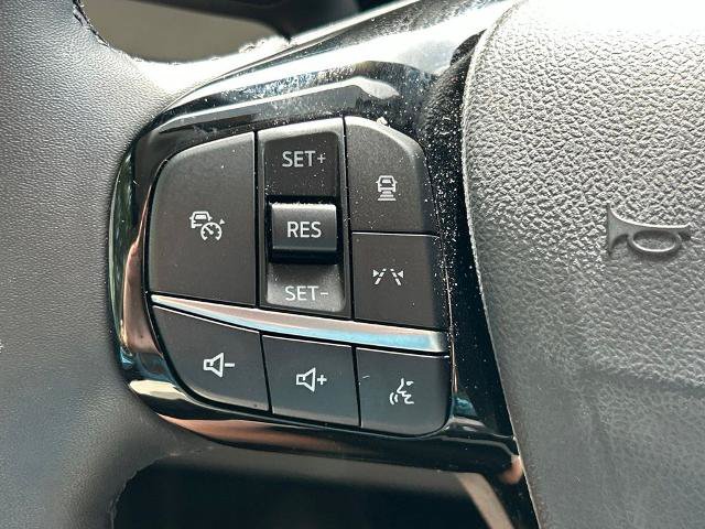 Certified 2023 Ford Escape Platinum AWD/4WD image 25