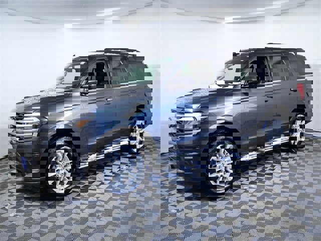 Certified 2022 Ford Expedition XLT image 5