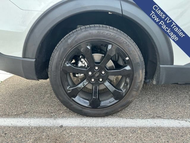 Certified 2024 Ford Explorer ST-Line w/ Class IV Trailer Tow Package RWD image 11
