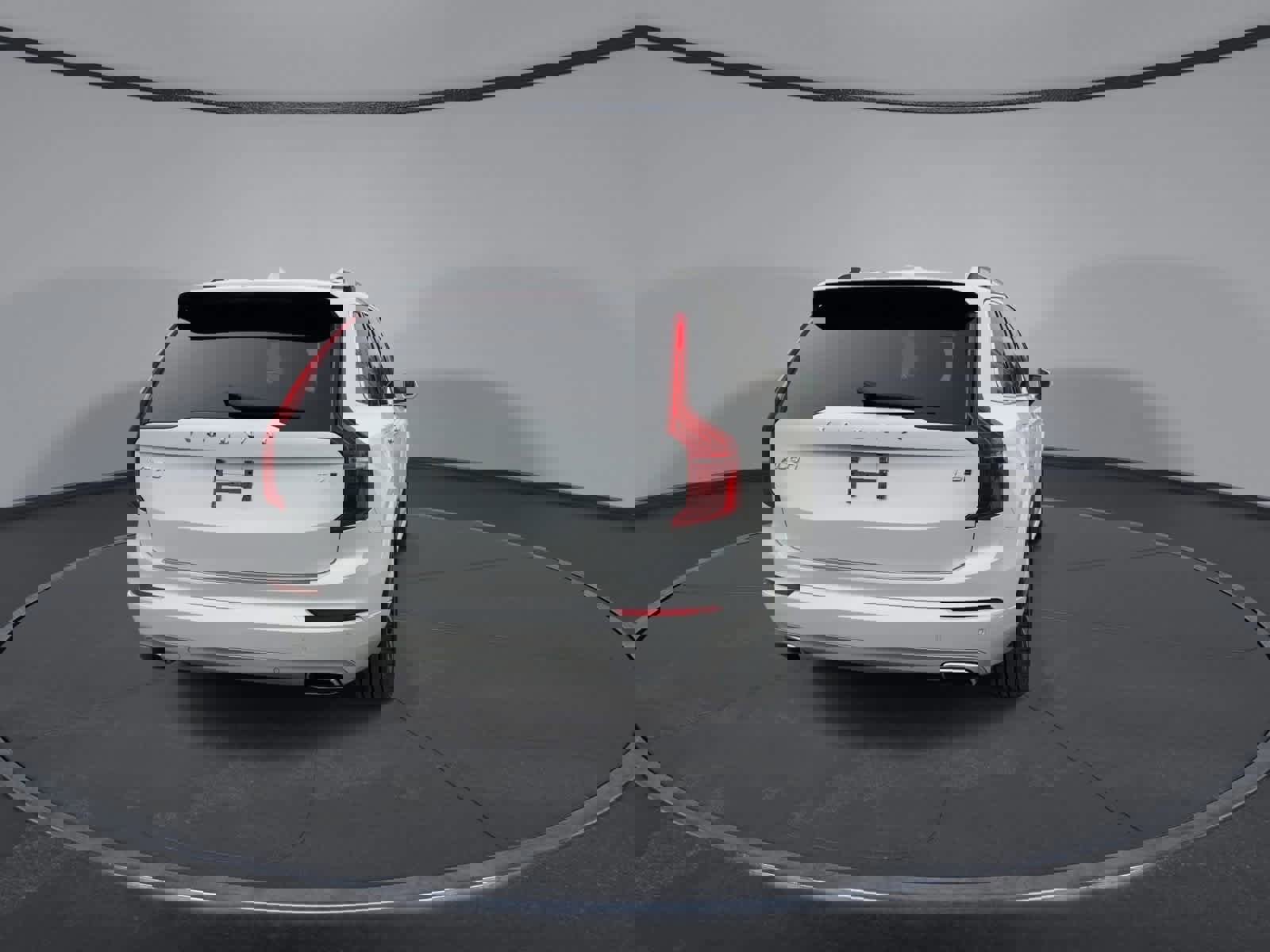 Used 2018 Volvo XC90 T6 Momentum w/ Convenience Package image 3