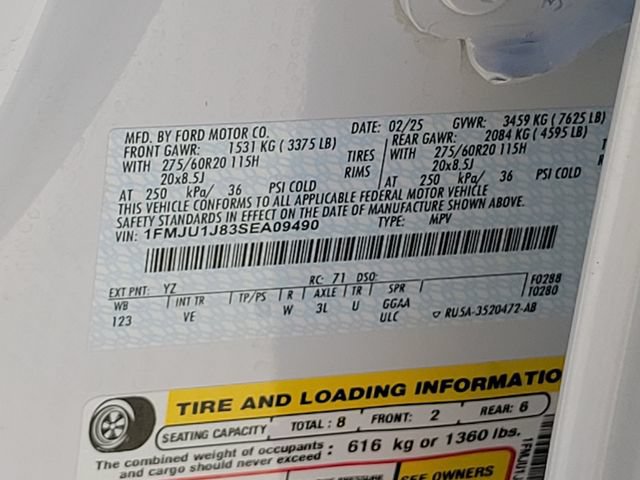 Certified 2025 Ford Expedition Active AWD/4WD image 19