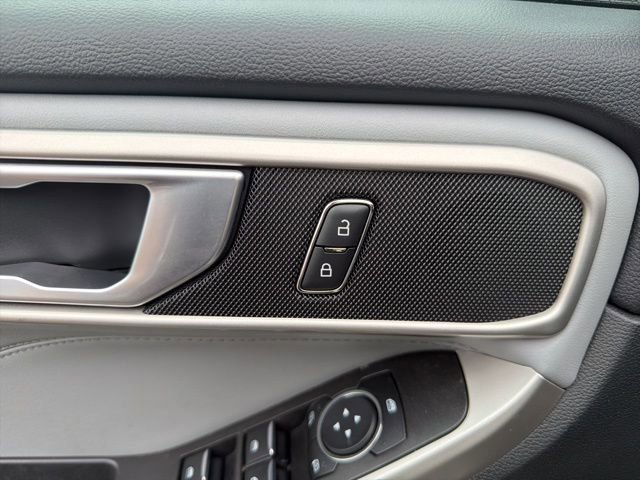 Certified 2023 Ford Explorer XLT w/ Equipment Group 202A image 29
