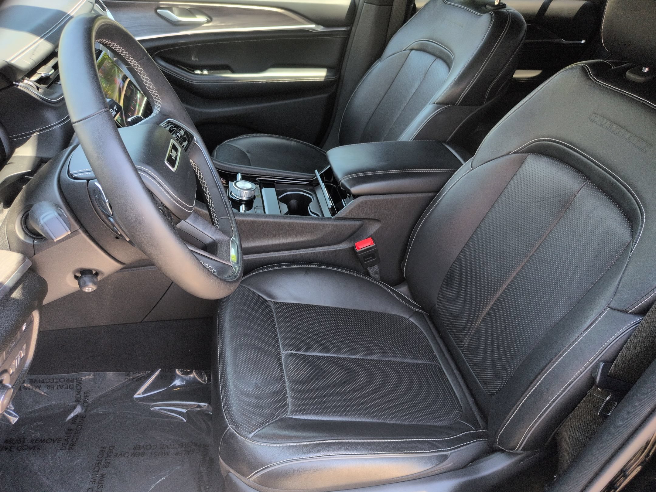 Used 2023 Jeep Grand Cherokee Overland AWD/4WD image 16