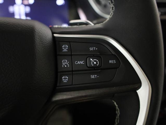 Used 2024 Jeep Grand Cherokee Limited AWD/4WD image 28