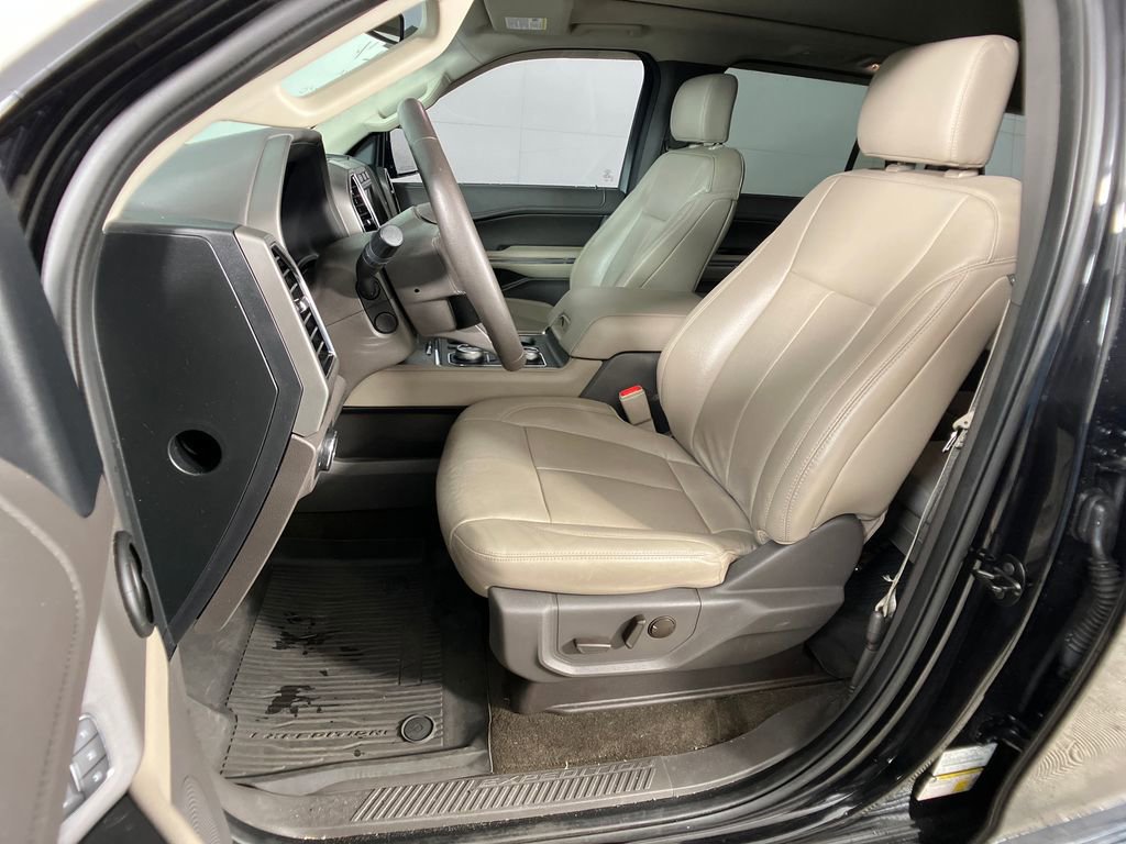 Certified 2020 Ford Expedition XLT w/ Equipment Group 202A image 29