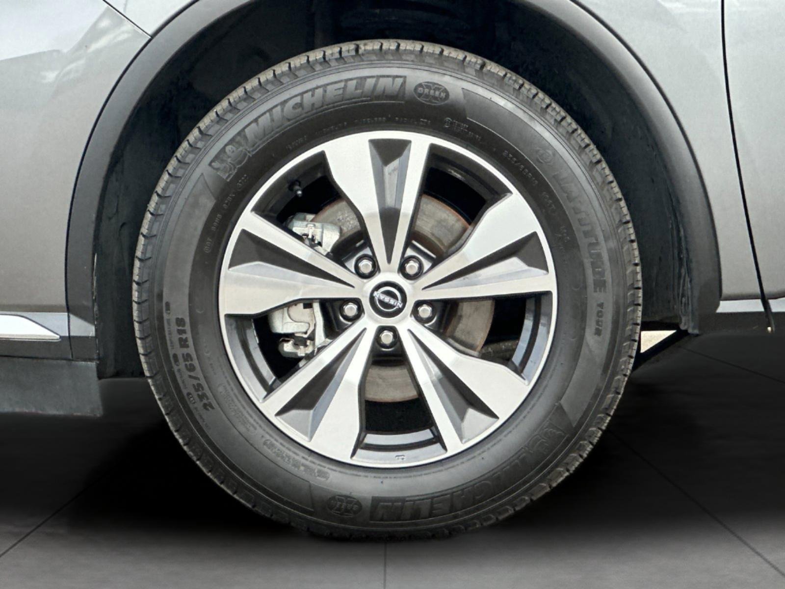 Used 2023 Nissan Murano SV image 24