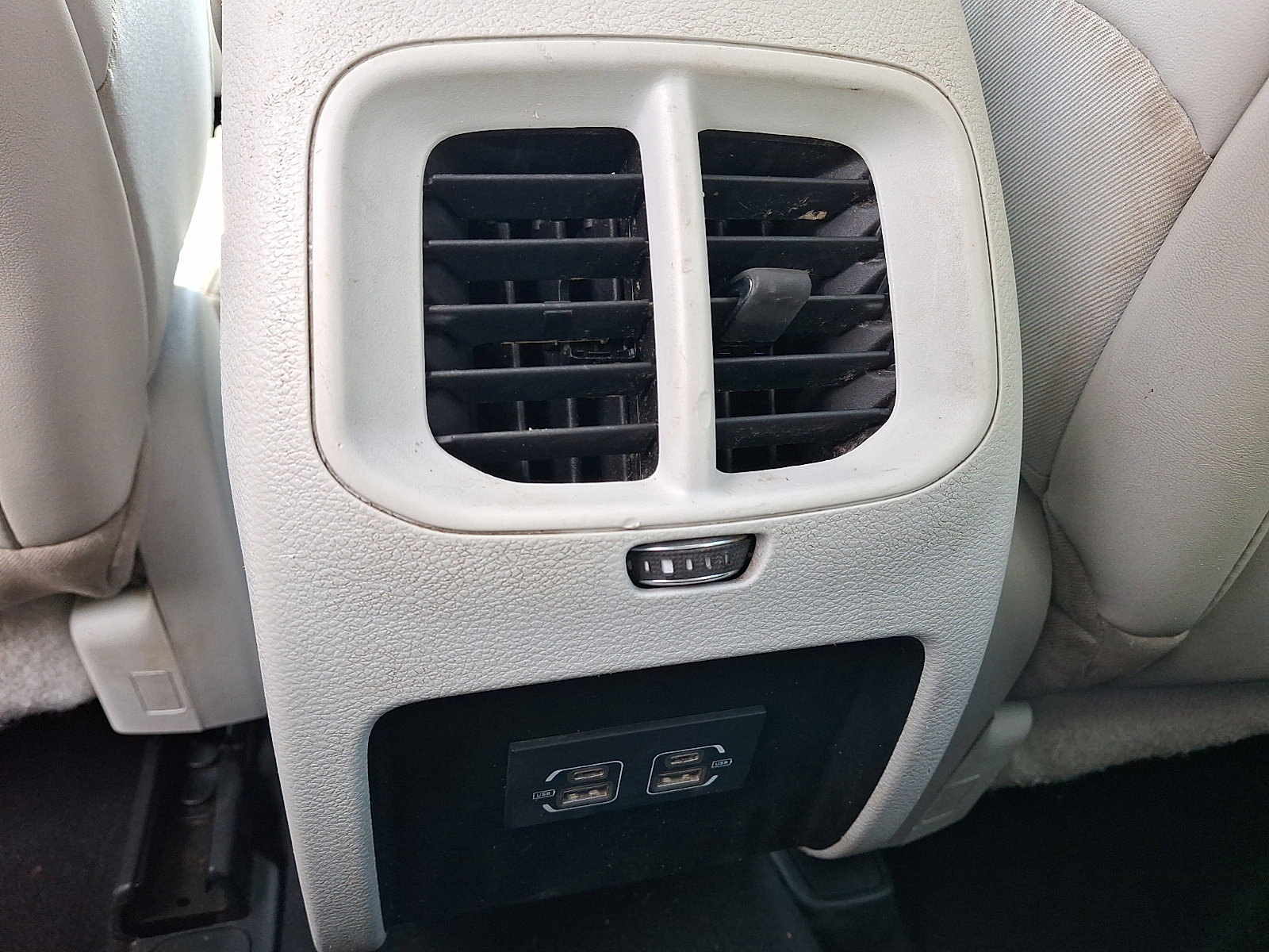 Used 2021 Jeep Cherokee Latitude Lux image 11