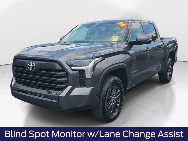 Used 2023 Toyota Tundra SR5 w/ SR5 Convenience Package AWD/4WD image 9