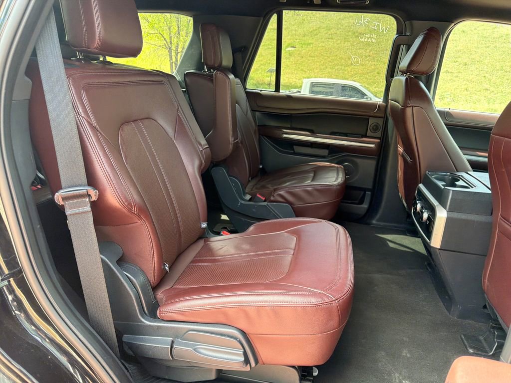 Certified 2024 Ford Expedition Limited AWD/4WD image 32