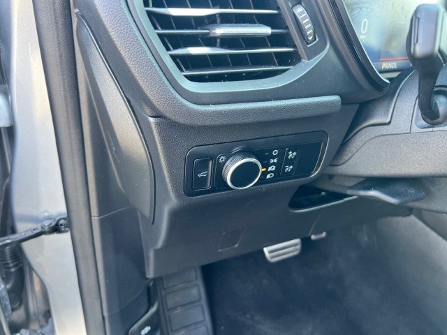 Certified 2024 Ford Escape ST-Line AWD/4WD image 11