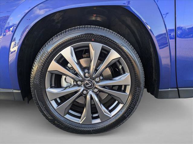 Used 2024 Lexus UX 250h F Sport AWD/4WD image 26