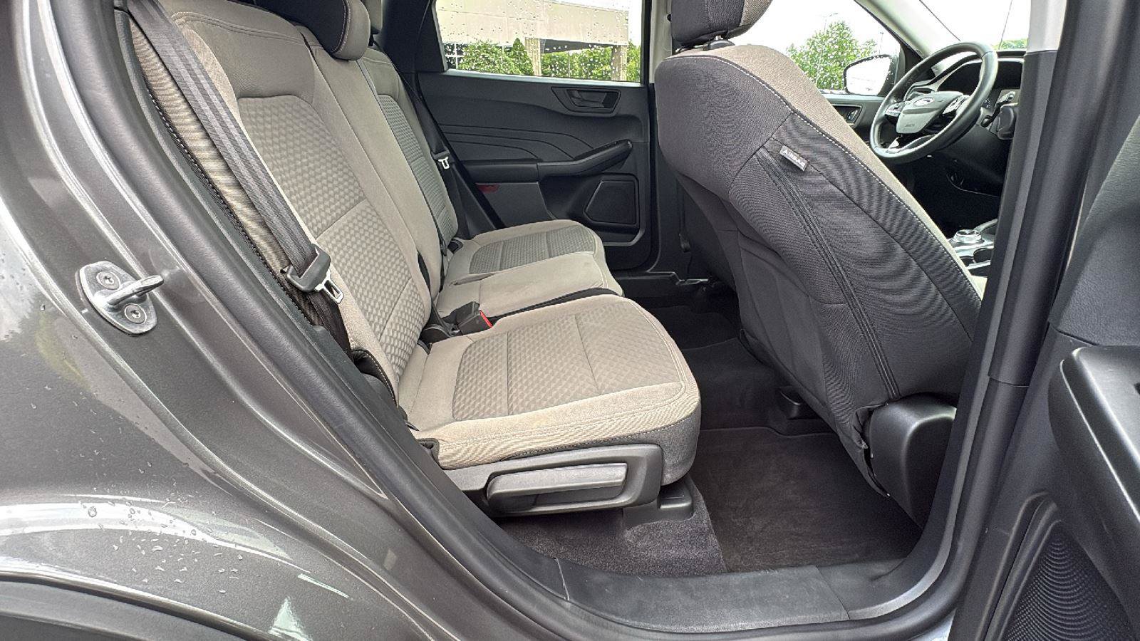 Certified 2022 Ford Escape SE w/ Cold Weather Package AWD/4WD image 15