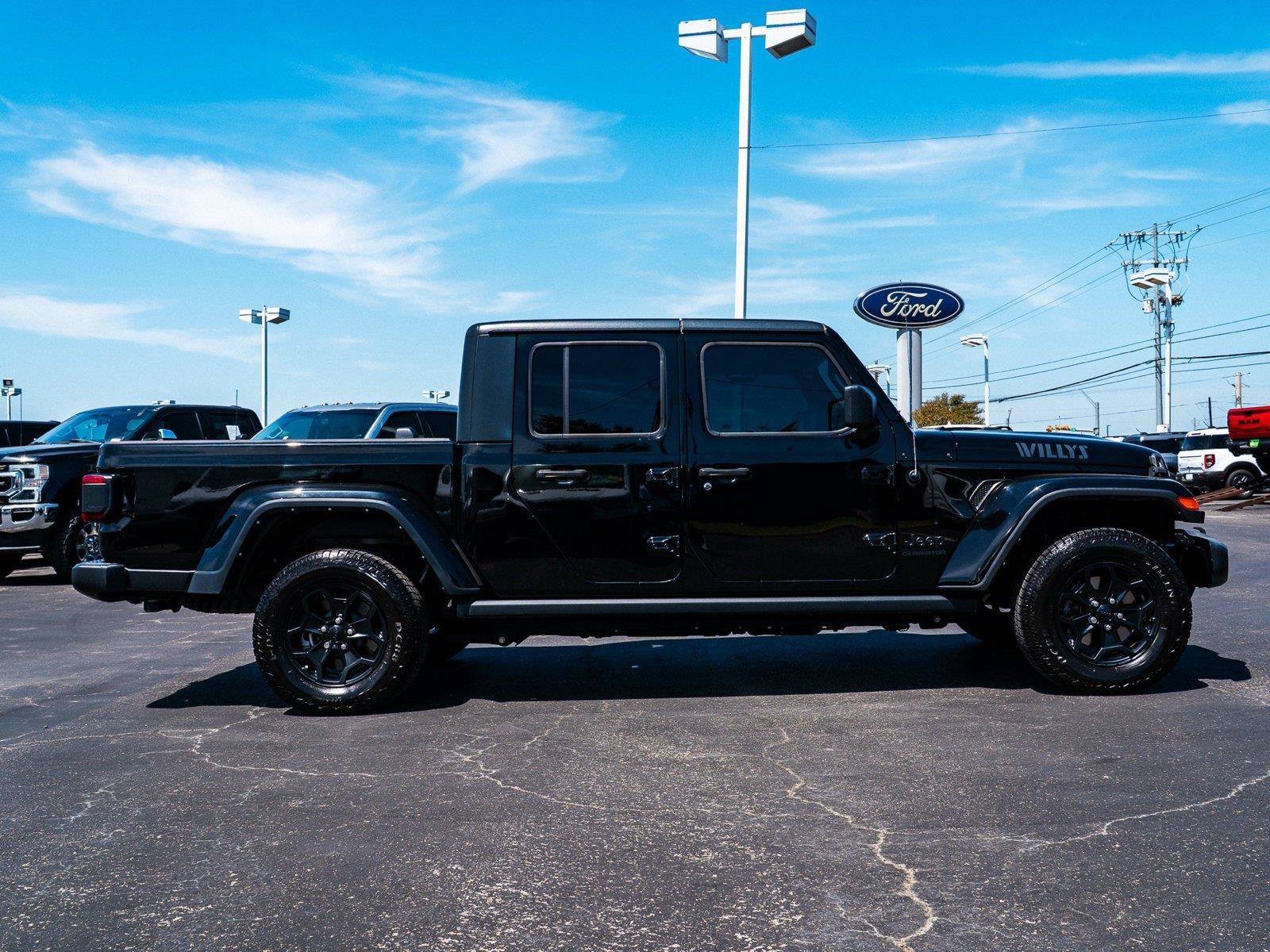 Used 2021 Jeep Gladiator Sport AWD/4WD image 3
