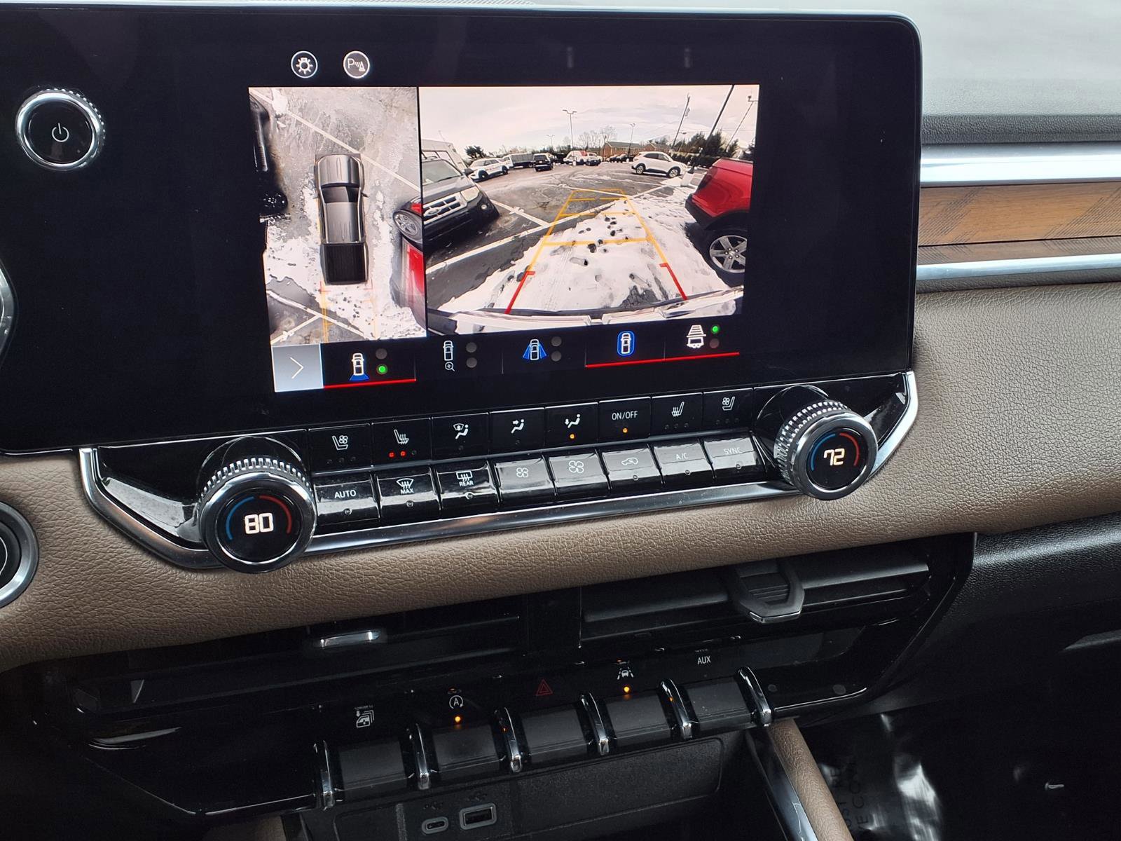 Used 2023 GMC Canyon Denali image 26