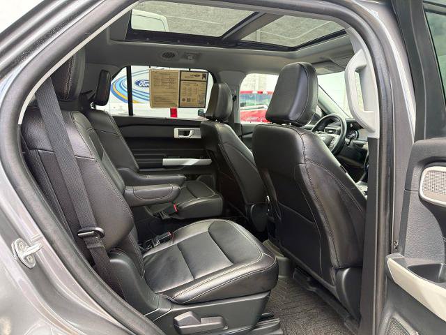 Certified 2021 Ford Explorer Limited w/ Equipment Group 301A AWD/4WD image 27