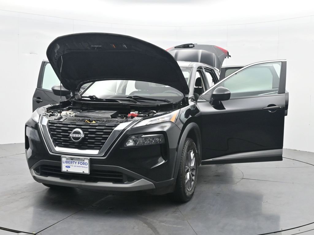 Used 2023 Nissan Rogue S AWD/4WD image 23