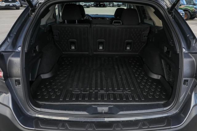 Used 2025 Subaru Outback Premium image 18